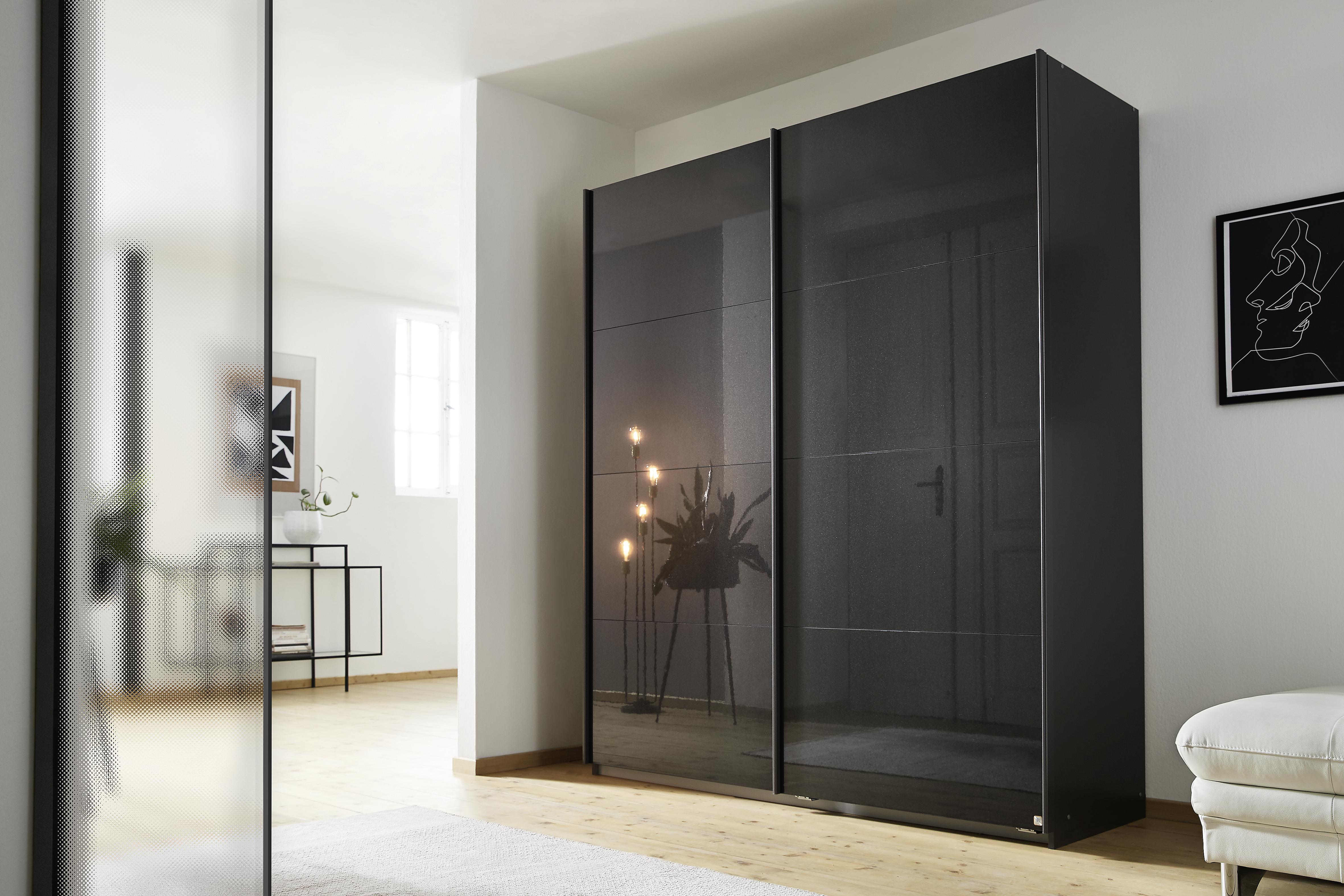 rauch Quadra sliding door wardrobe 